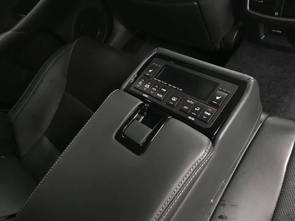 2013 Lexus GS 4th Gen - Image 12 of 17