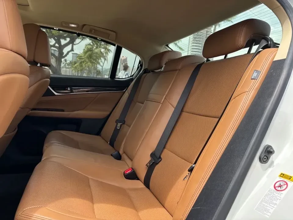 2013 Lexus GS 4th Gen - Image 12 of 13