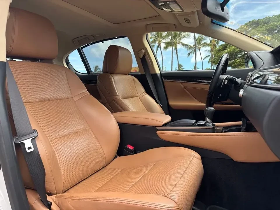 2013 Lexus GS 4th Gen - Image 11 of 13