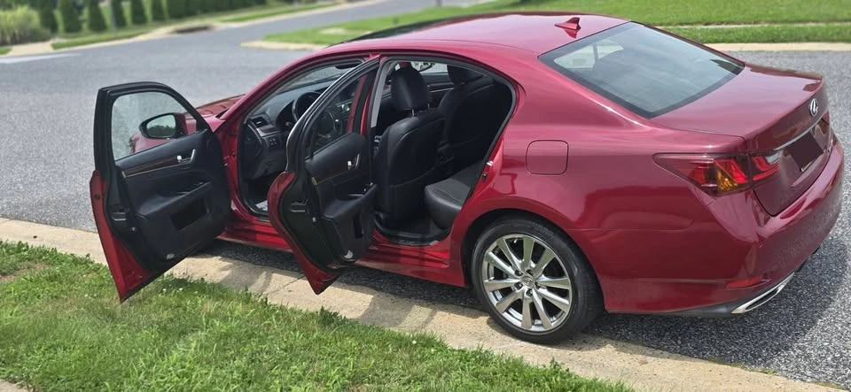 2013 Lexus GS 4th Gen - Image 18 of 20