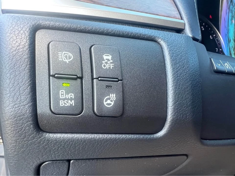 2013 Lexus GS 4th Gen - Image 8 of 10