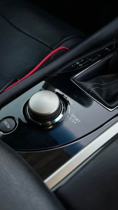 2013 Lexus GS 4th Gen - Image 9 of 13