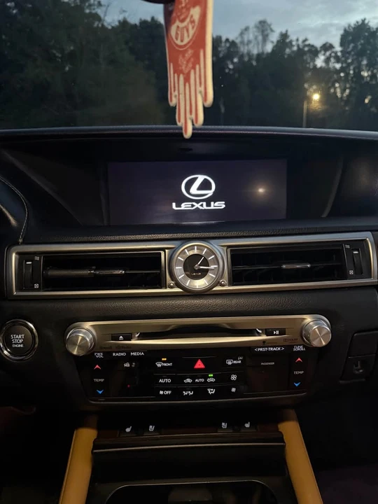 2013 Lexus GS 4th Gen - Image 17 of 19