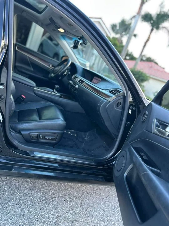 2013 Lexus GS 4th Gen - Image 19 of 20