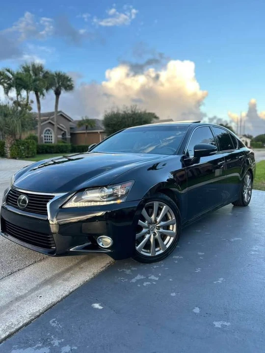 2013 Lexus GS 4th Gen - Image 2 of 20