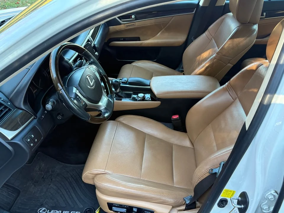 2013 Lexus GS 4th Gen - Image 8 of 13