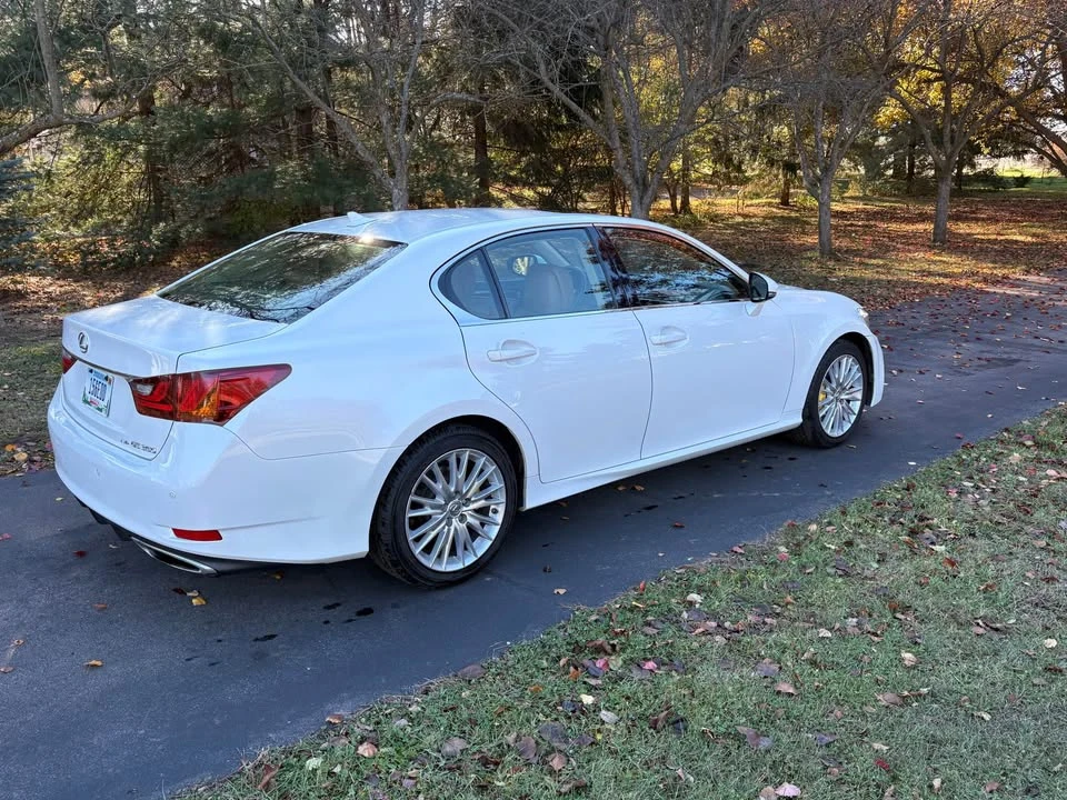 2013 Lexus GS 4th Gen - Image 6 of 13
