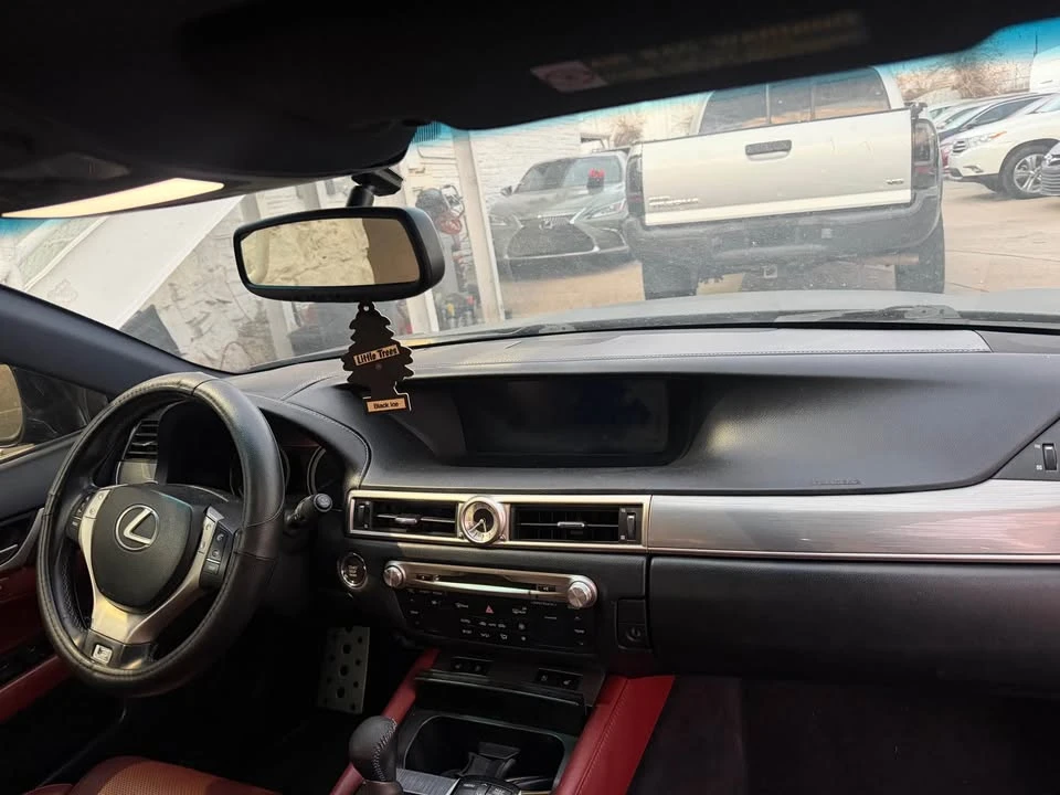 2013 Lexus GS 4th Gen - Image 2 of 10
