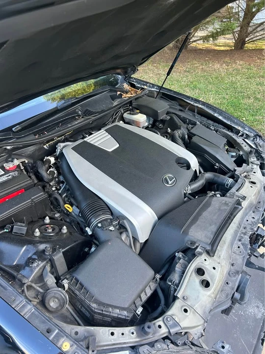 2013 Lexus GS 4th Gen - Image 16 of 18
