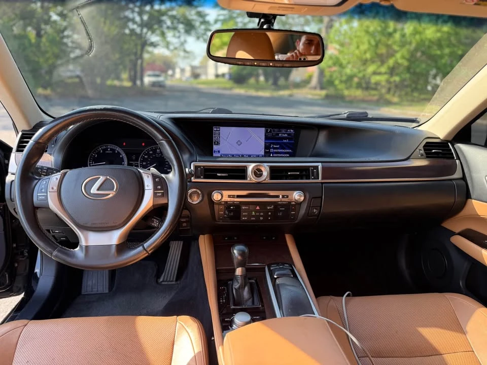 2013 Lexus GS 4th Gen - Image 15 of 18