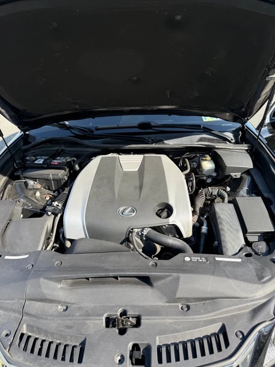 2013 Lexus GS 4th Gen - Image 18 of 18