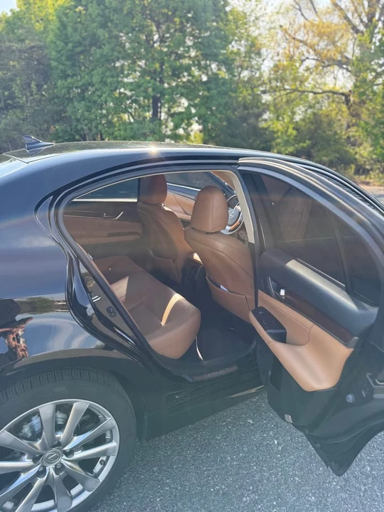 2013 Lexus GS 4th Gen - Image 12 of 18