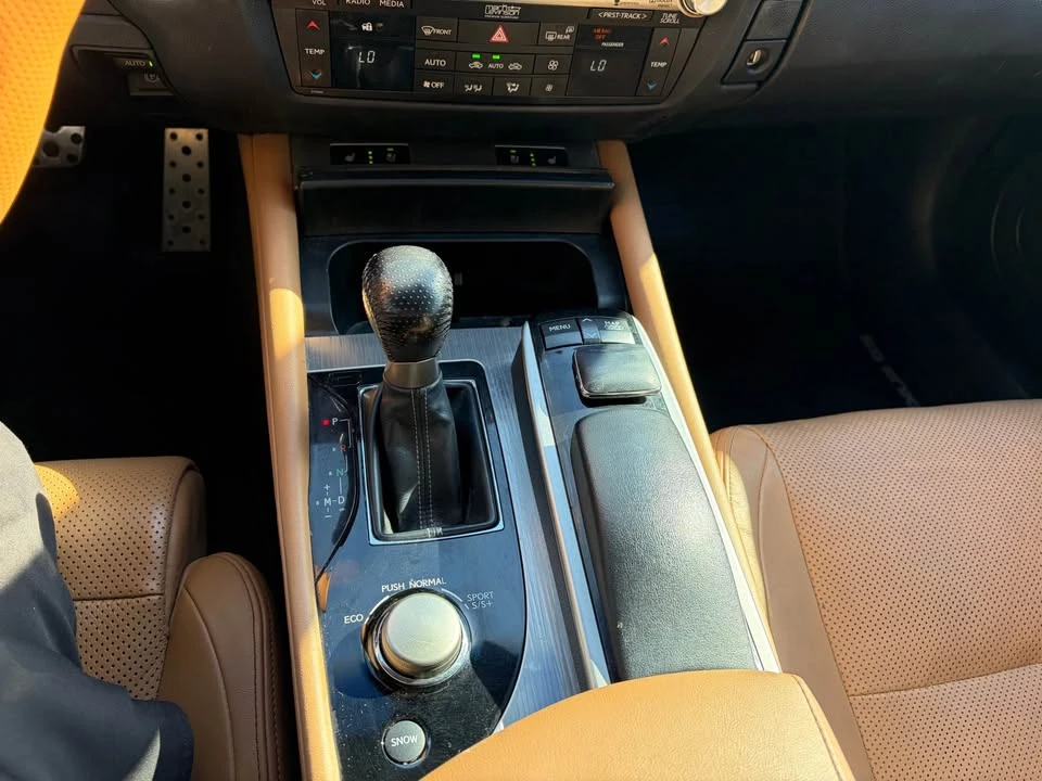 2013 Lexus GS 4th Gen - Image 16 of 20