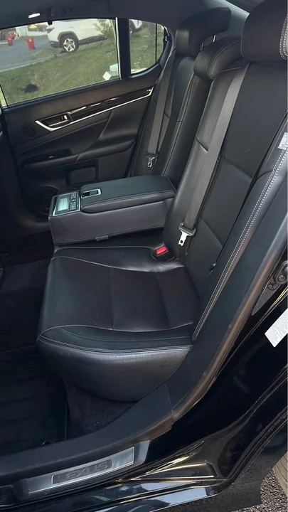 2013 Lexus GS 4th Gen - Image 15 of 18