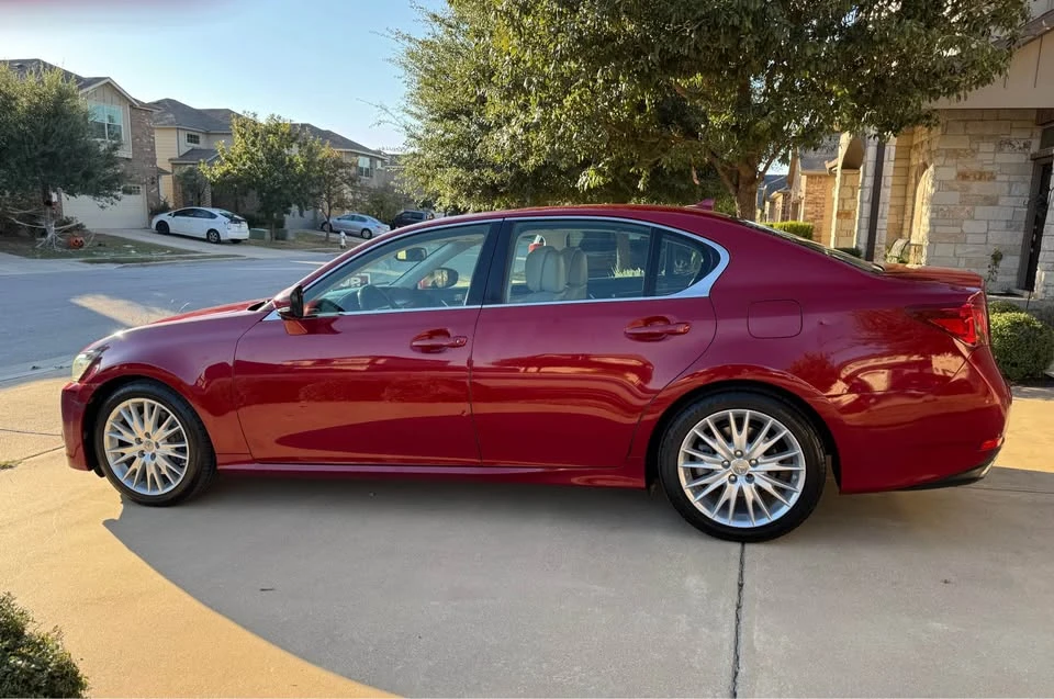2013 Lexus GS 4th Gen - Image 10 of 11
