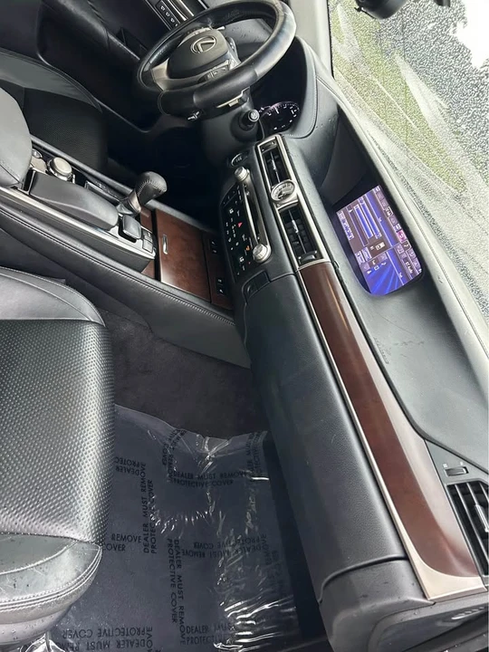 2013 Lexus GS 4th Gen - Image 17 of 19
