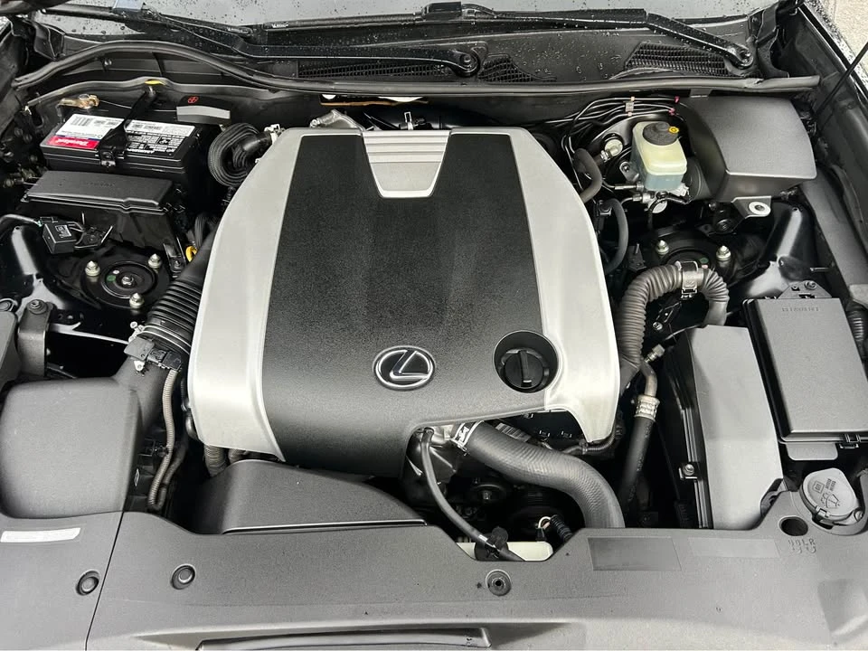 2013 Lexus GS 4th Gen - Image 10 of 19
