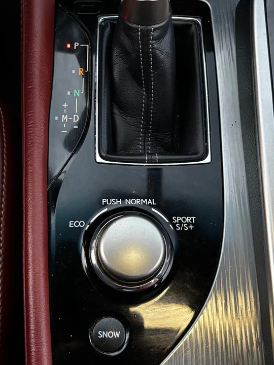 2013 Lexus GS 4th Gen - Image 10 of 20