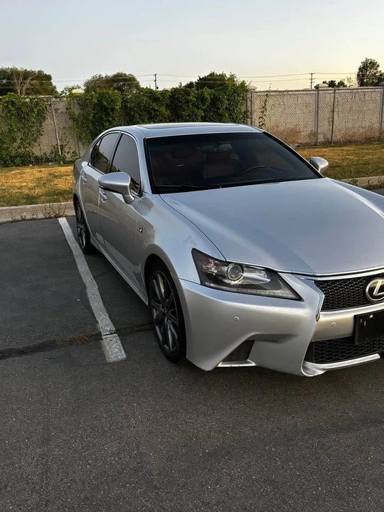 2013 Lexus GS 4th Gen - Image 2 of 20
