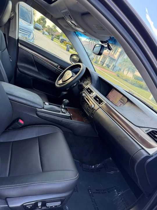 2013 Lexus GS 4th Gen - Image 14 of 18