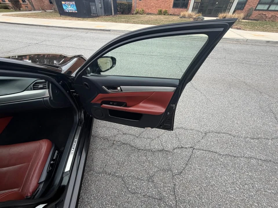 2013 Lexus GS 4th Gen - Image 7 of 16