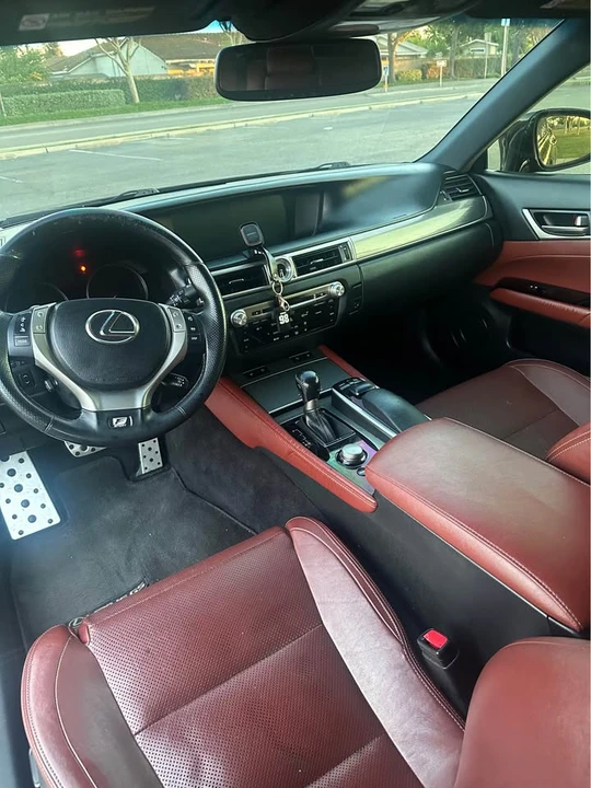 2013 Lexus GS 4th Gen - Image 11 of 20