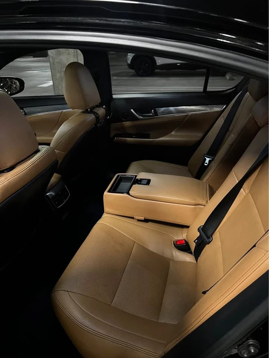 2013 Lexus GS 4th Gen - Image 16 of 17