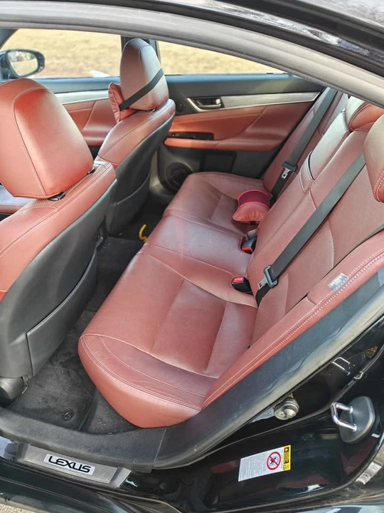 2013 Lexus GS 4th Gen - Image 12 of 17