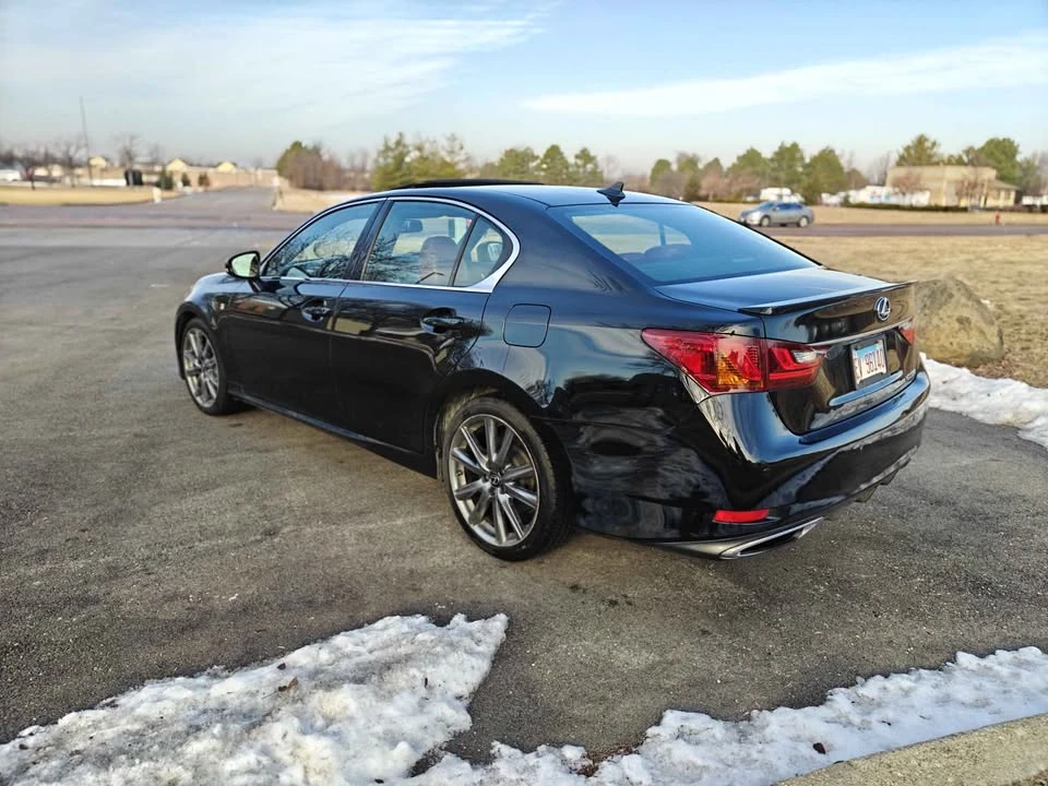 2013 Lexus GS 4th Gen - Image 8 of 17