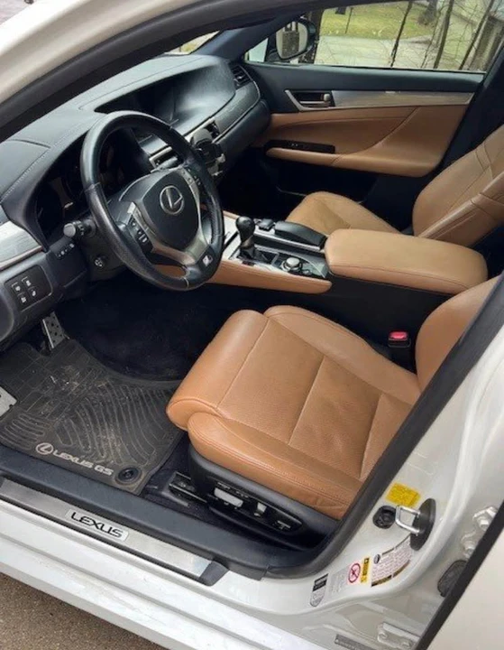 2013 Lexus GS 4th Gen - Image 9 of 14