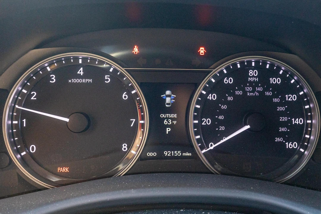 2013 Lexus GS 4th Gen - Image 23 of 31
