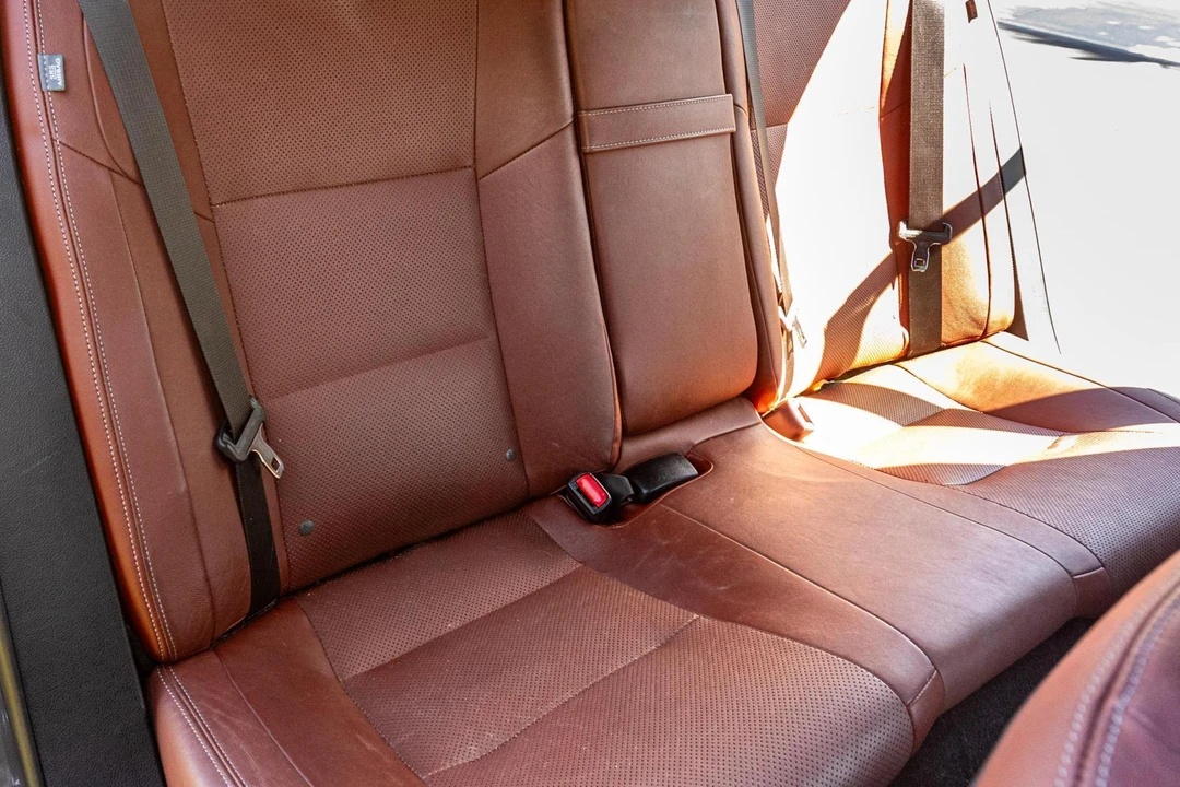 2013 Lexus GS 4th Gen - Image 22 of 31