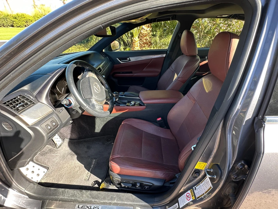 2013 Lexus GS 4th Gen - Image 24 of 31