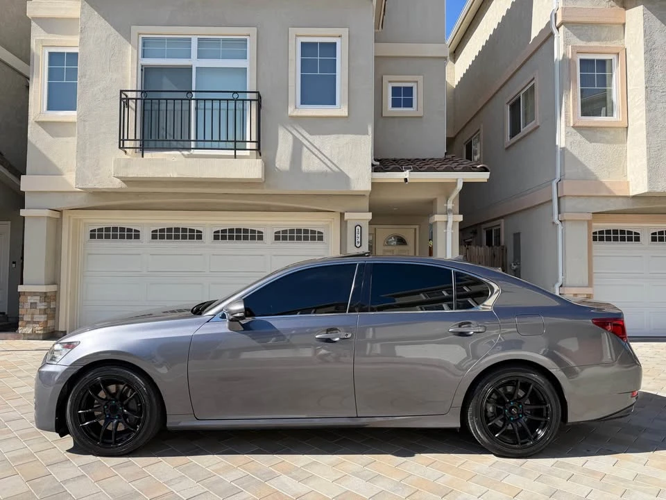 2013 Lexus GS 4th Gen - Image 5 of 16