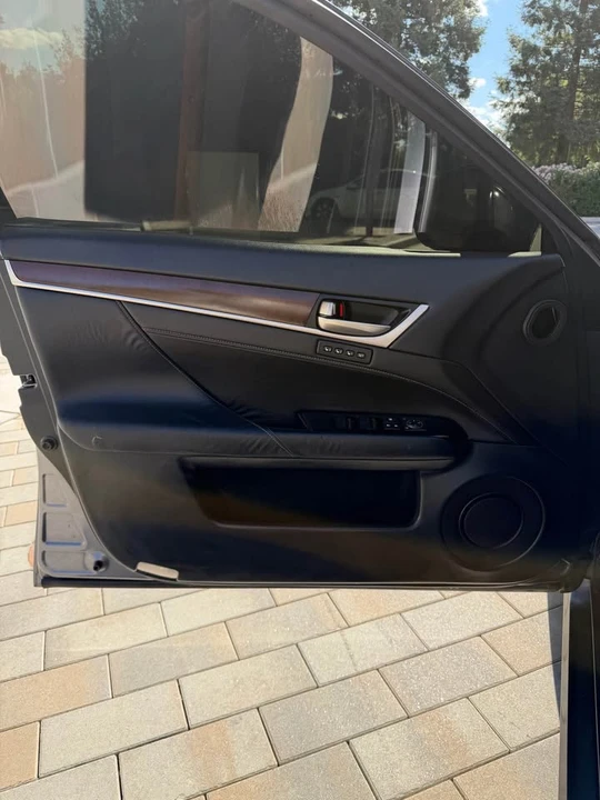 2013 Lexus GS 4th Gen - Image 12 of 16