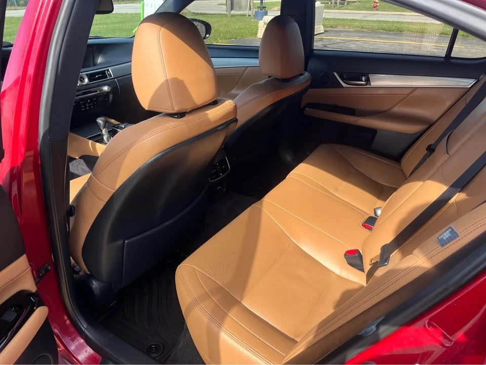 2013 Lexus GS 4th Gen - Image 6 of 13