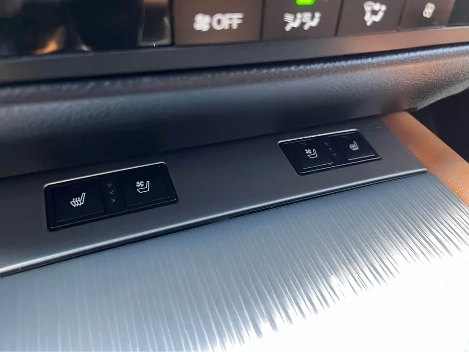 2013 Lexus GS 4th Gen - Image 12 of 13