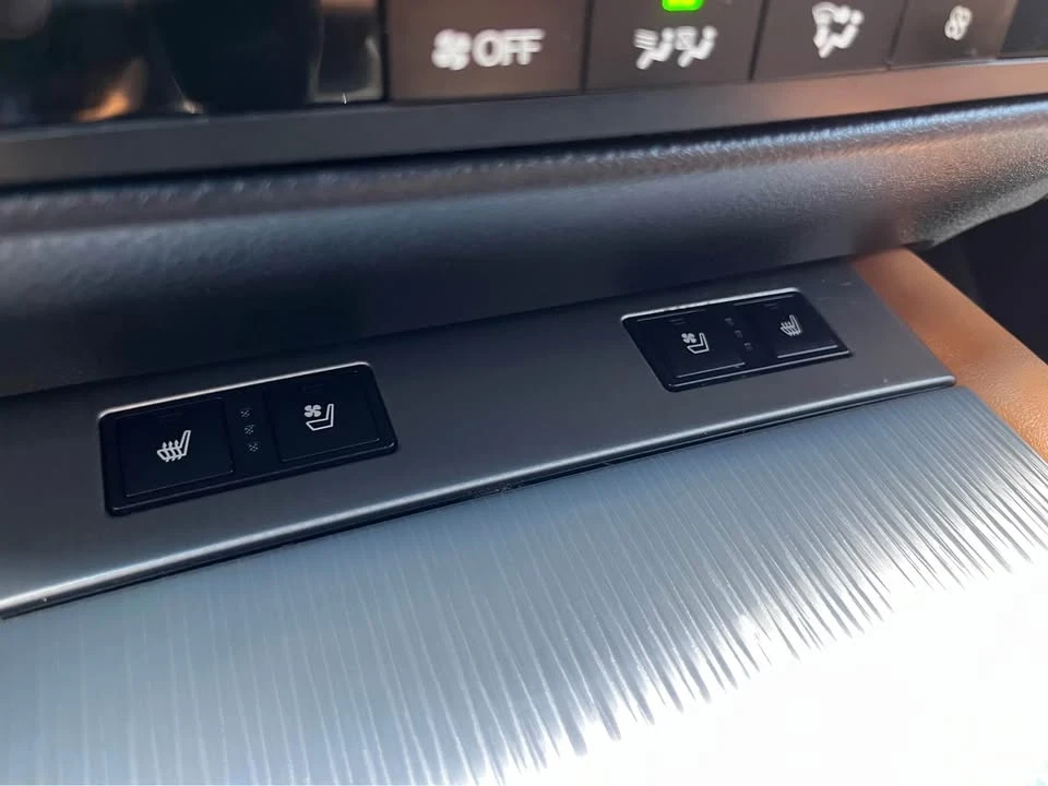 2013 Lexus GS F 4th Gen - Image 12 of 13