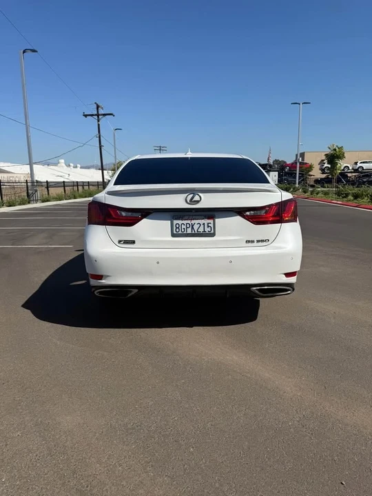 2013 Lexus GS 4th Gen - Image 5 of 17