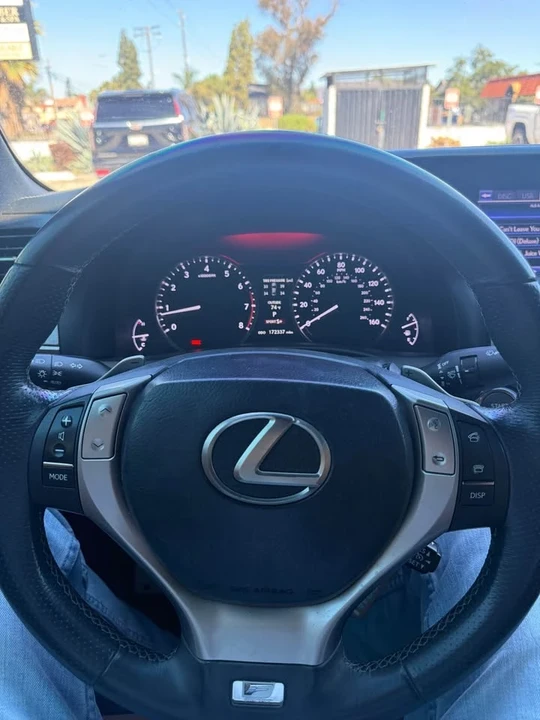 2013 Lexus GS 4th Gen - Image 9 of 17