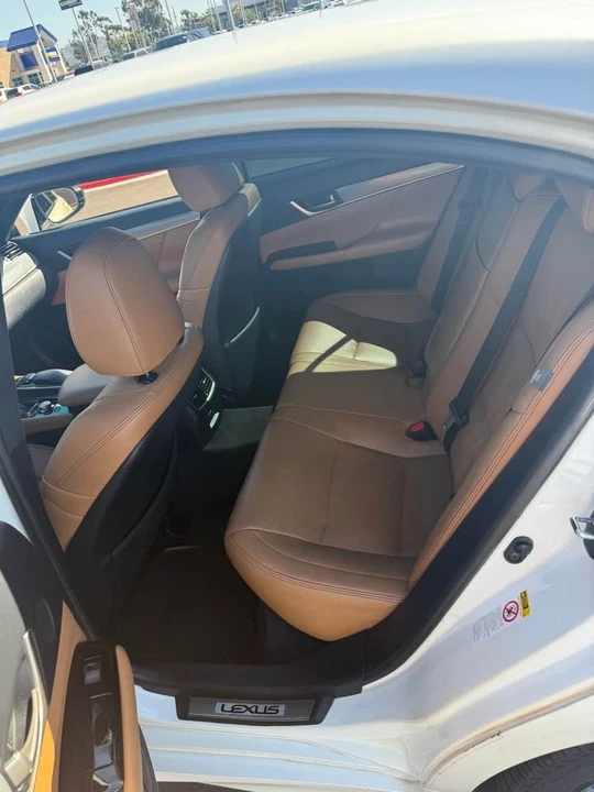 2013 Lexus GS 4th Gen - Image 14 of 17