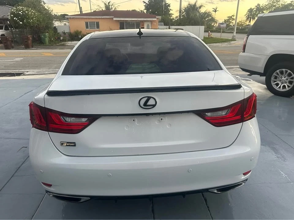 2013 Lexus GS 4th Gen - Image 5 of 10