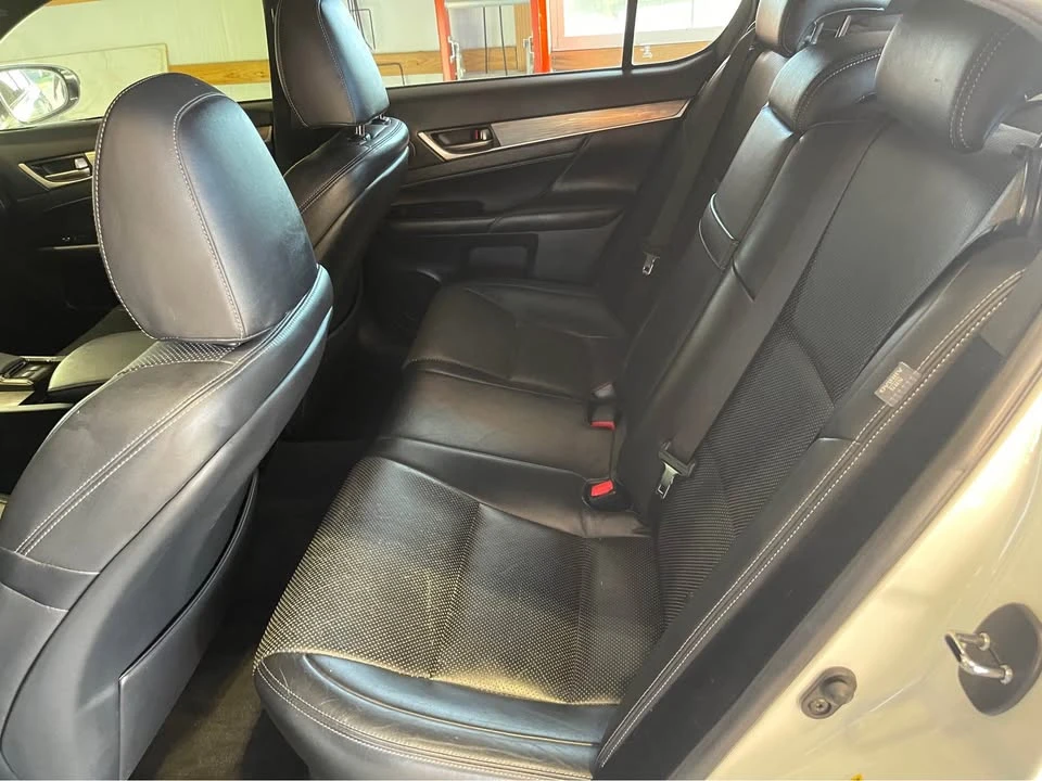 2013 Lexus GS 4th Gen - Image 12 of 17