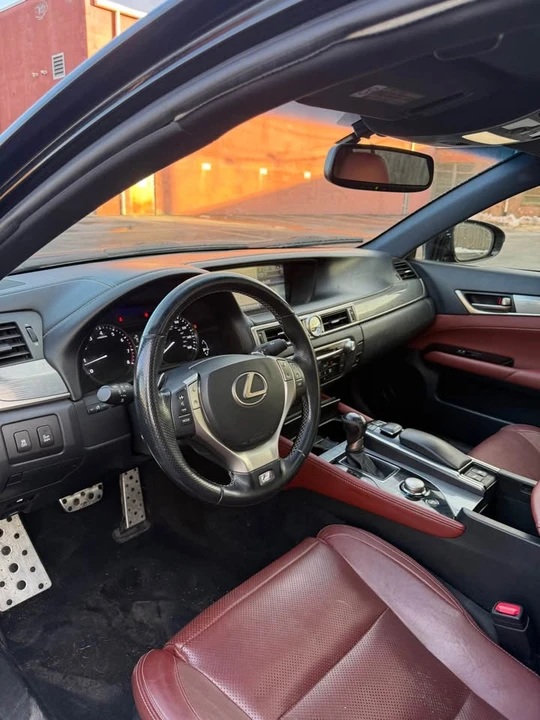 2013 Lexus GS 4th Gen - Image 10 of 20