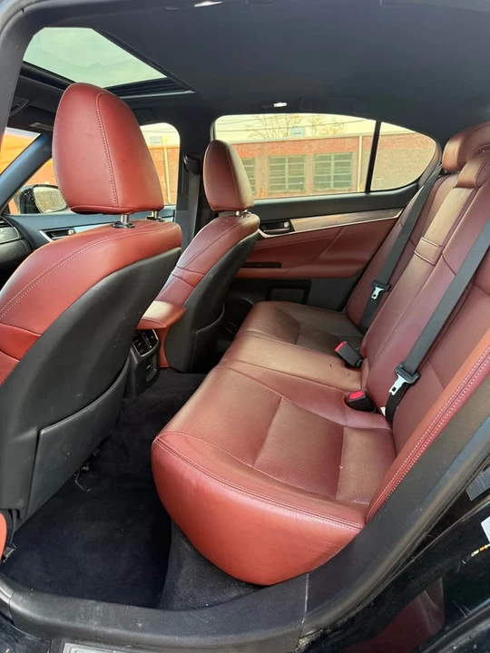 2013 Lexus GS 4th Gen - Image 15 of 20