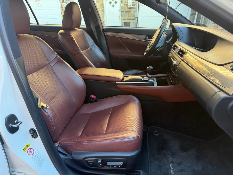 2013 Lexus GS 4th Gen - Image 7 of 13