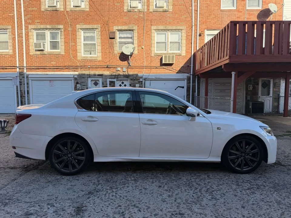 2013 Lexus GS 4th Gen - Image 2 of 13