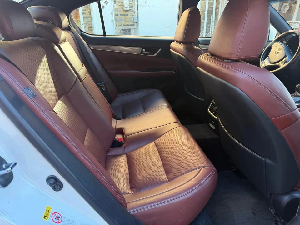 2013 Lexus GS 4th Gen - Image 9 of 13