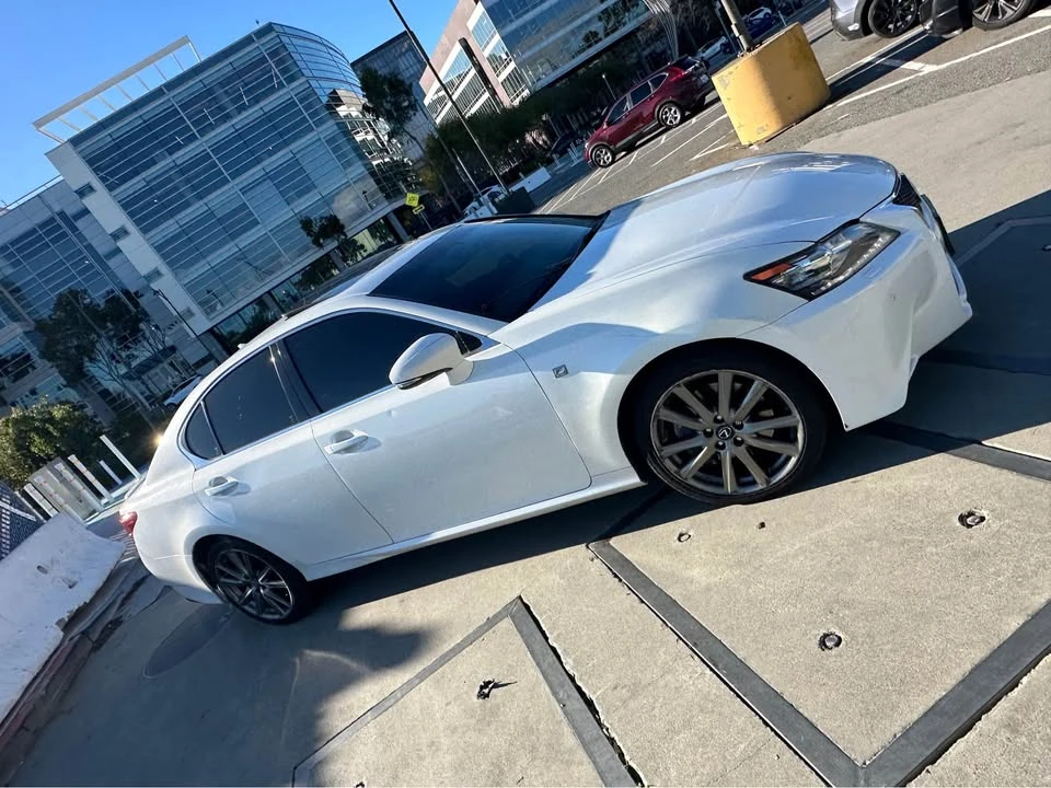 2013 Lexus GS 4th Gen - Image 3 of 8