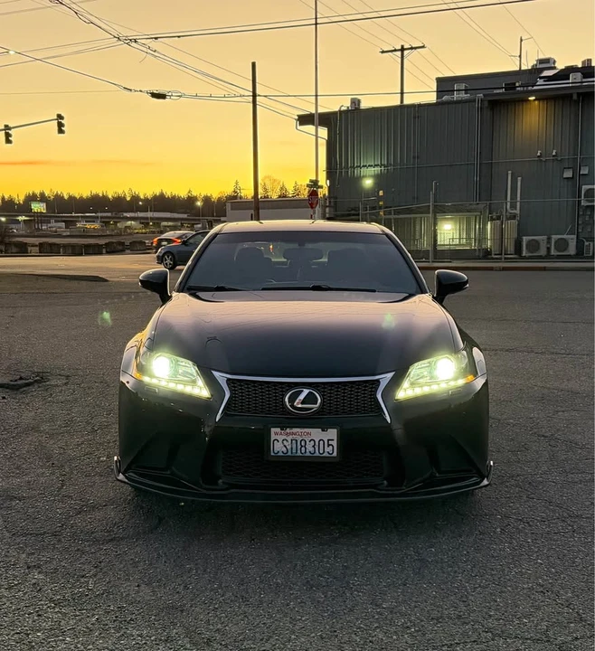 2013 Lexus GS 4th Gen - Image 2 of 10